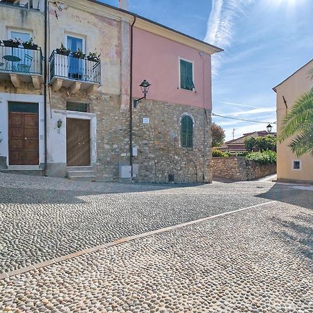 La Casa Incantata San Bartolomeo Al Mare Exterior photo